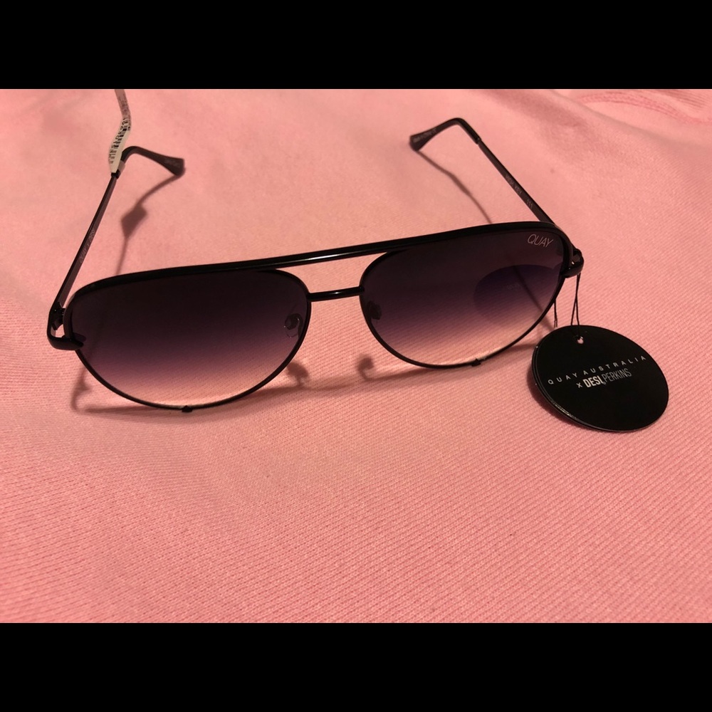 NWT Quay x Desi Perkins Sunglasses